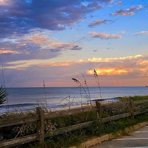 Turquoise Beach Retreat At Daytona